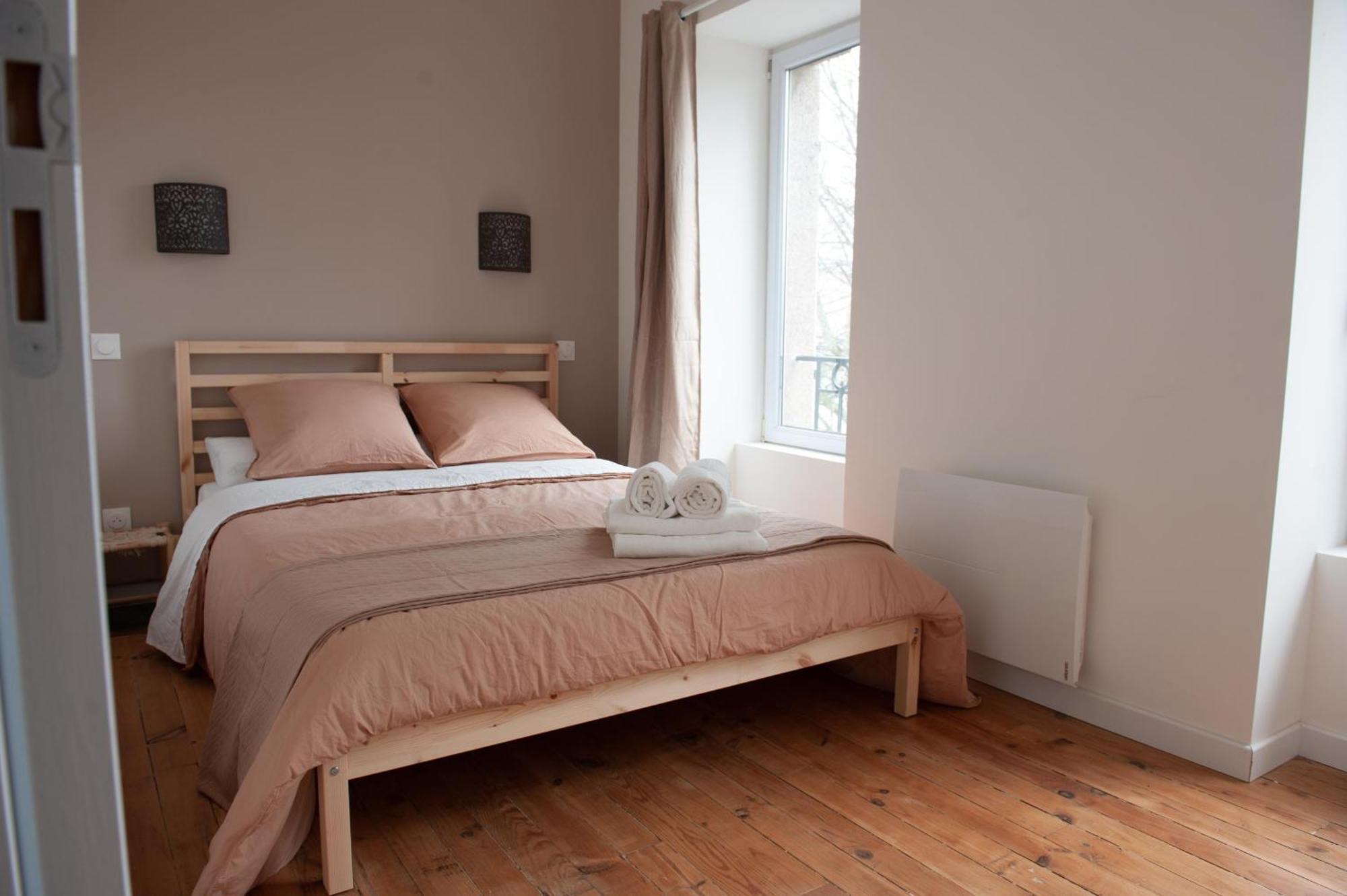 Immeuble De 3 Appartements Avec Cour Interieure Брест Екстер'єр фото