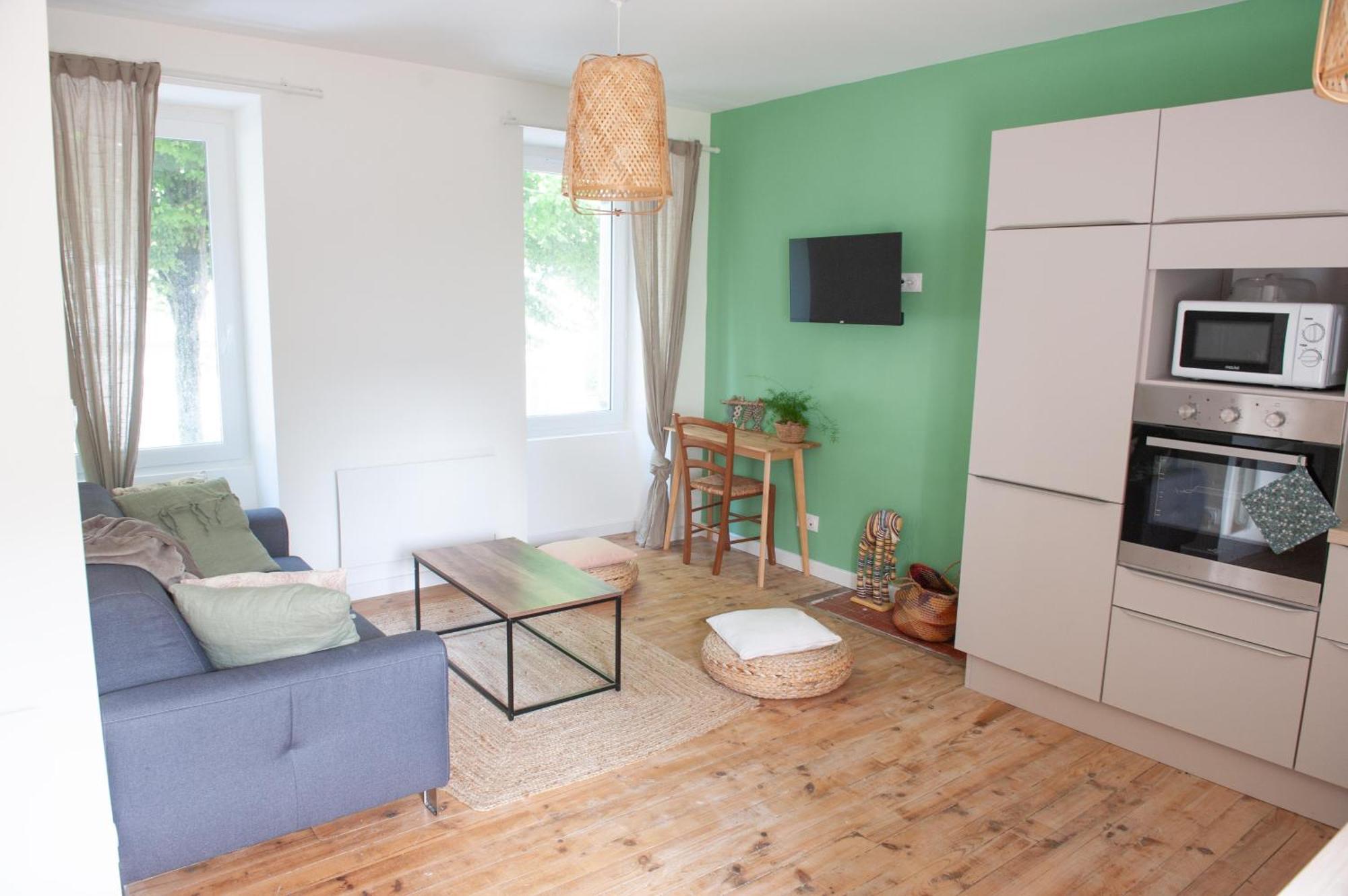 Immeuble De 3 Appartements Avec Cour Interieure Брест Номер фото