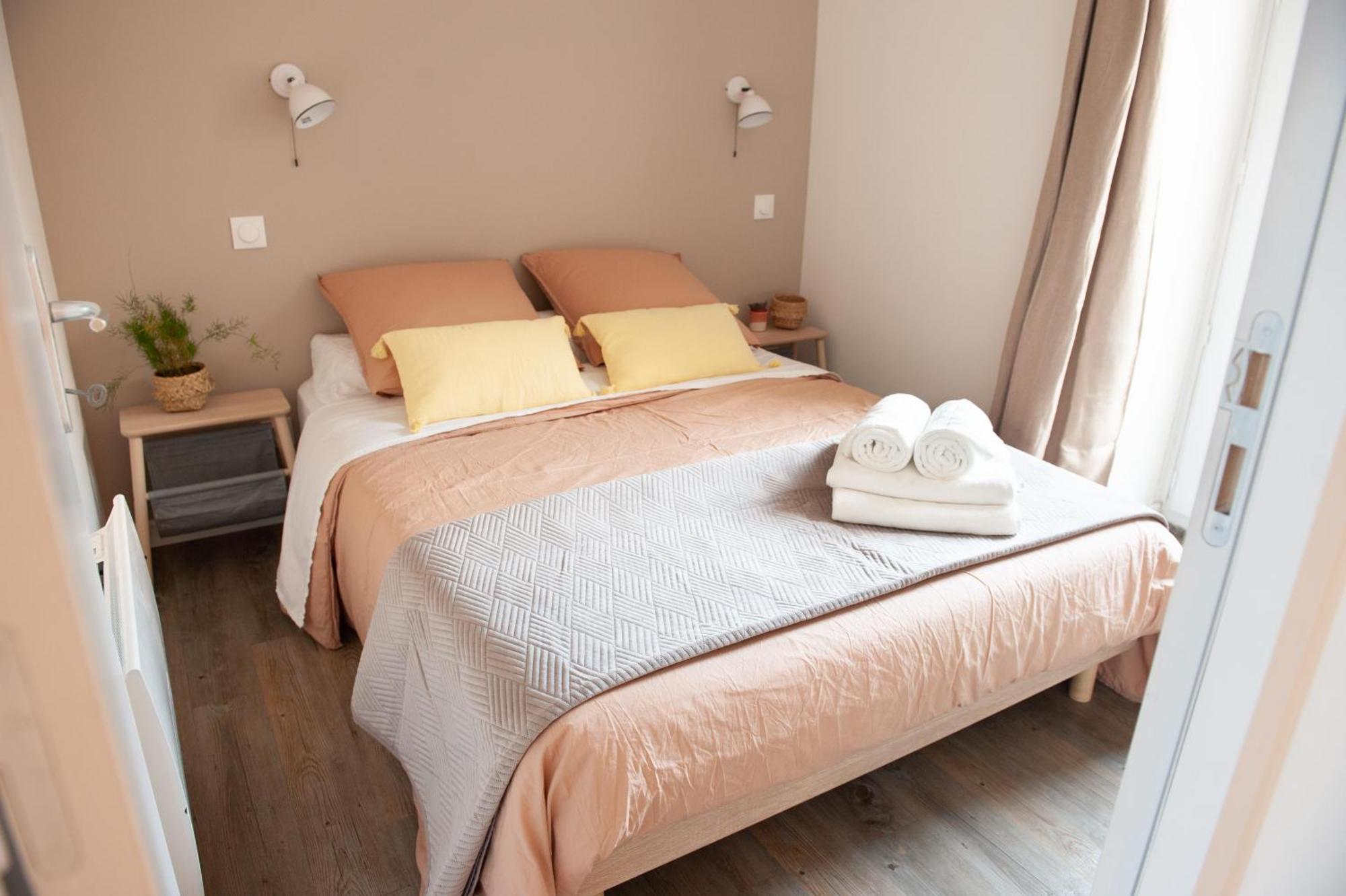 Immeuble De 3 Appartements Avec Cour Interieure Брест Екстер'єр фото