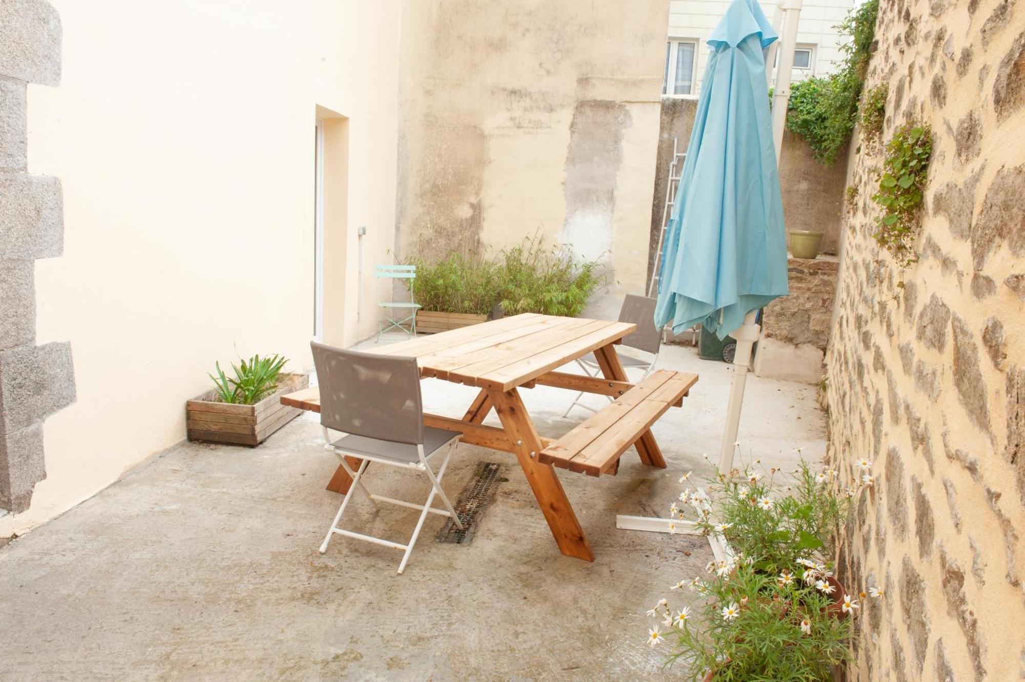 Immeuble De 3 Appartements Avec Cour Interieure Брест Екстер'єр фото